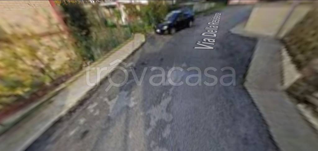 locale commerciale in vendita a Montegranaro