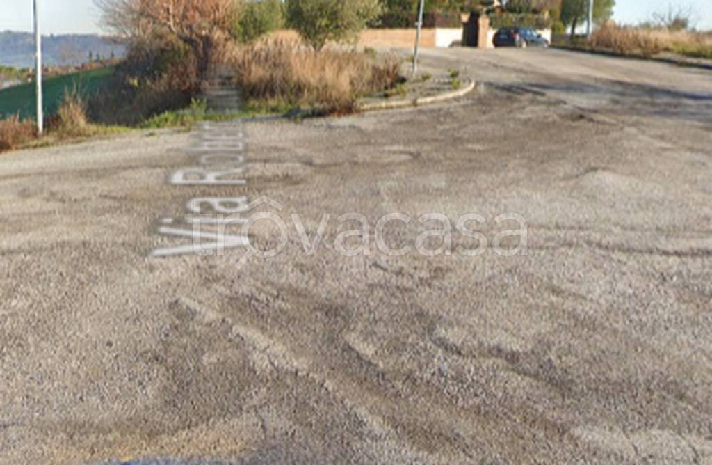 pentavano in vendita a Montegranaro