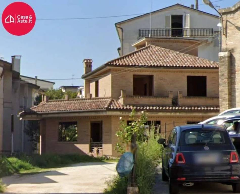 casa indipendente in vendita a Montegranaro