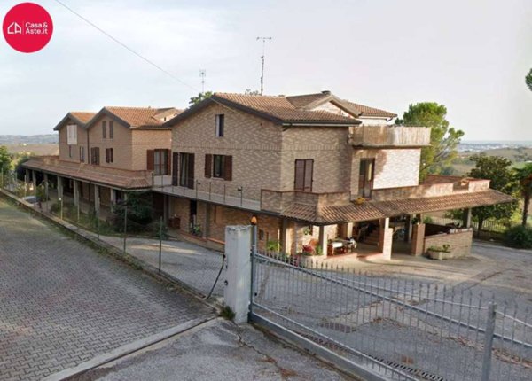 casa indipendente in vendita a Montegranaro