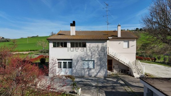 casa indipendente in vendita a Montegranaro