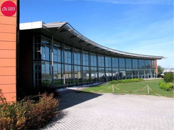 capannone in vendita a Montegranaro