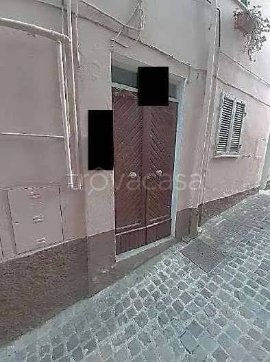 locale di sgombero in vendita a Montegranaro