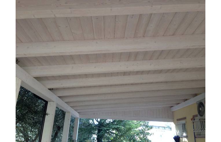 casa indipendente in vendita a Montegranaro