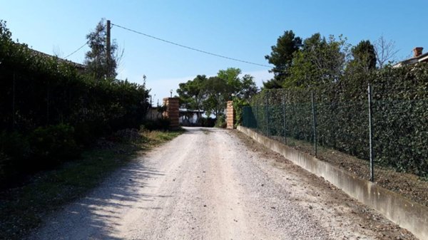 casa indipendente in vendita a Montegranaro in zona Santa Maria