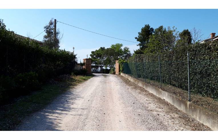 casa indipendente in vendita a Montegranaro in zona Santa Maria