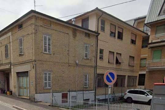 negozio in vendita a Montegranaro