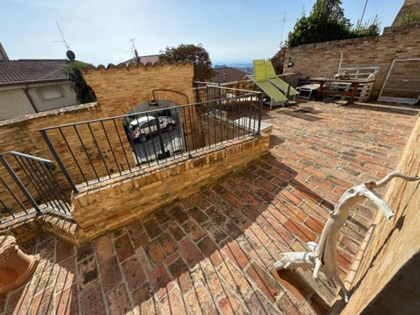 casa indipendente in vendita a Montegranaro