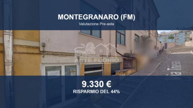locale commerciale in vendita a Montegranaro