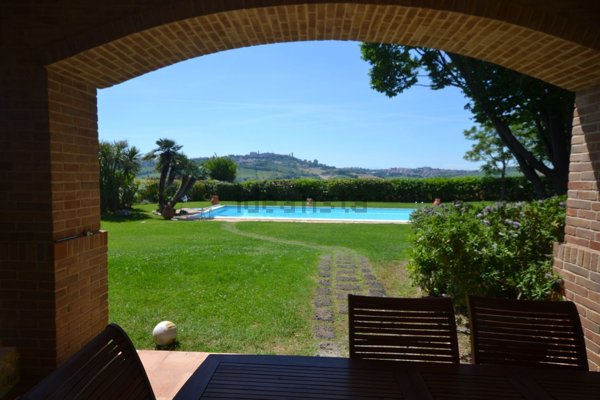 casa indipendente in vendita a Montegranaro