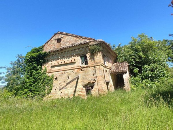 casa indipendente in vendita a Montegranaro in zona Villa Luciani