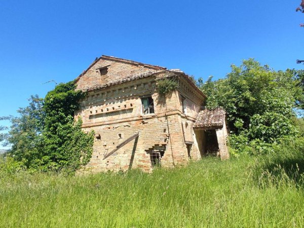 casa indipendente in vendita a Montegranaro in zona Villa Luciani