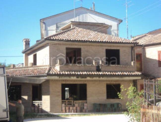 casa indipendente in vendita a Montegranaro in zona Roccolo