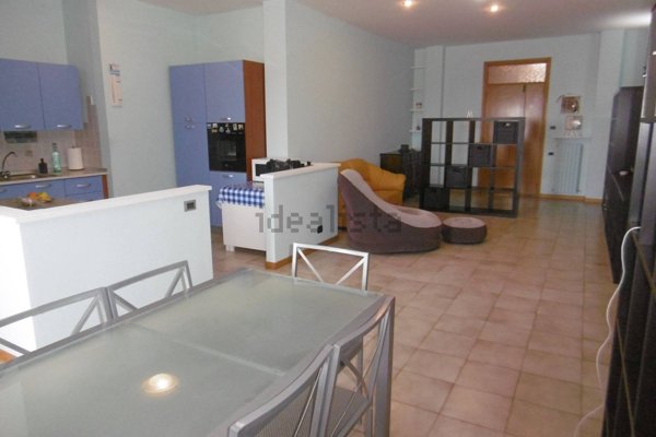 appartamento in vendita a Montegranaro in zona Santa Leandra