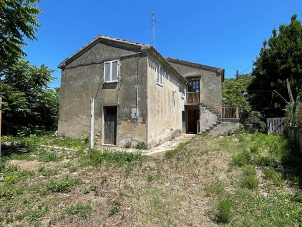 casa indipendente in vendita a Montegranaro