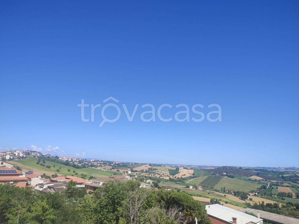 appartamento in vendita a Montegranaro in zona Santa Leandra