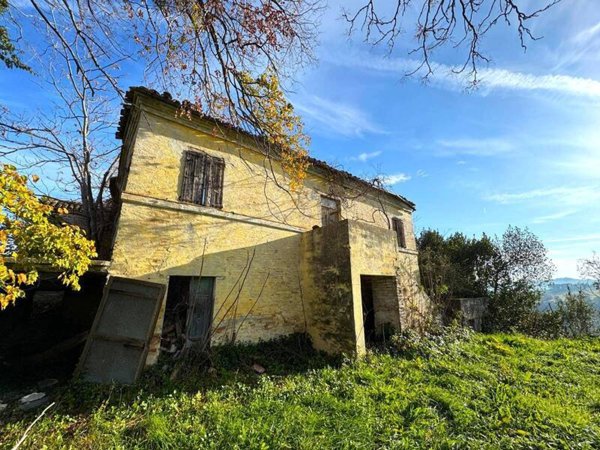 casa indipendente in vendita a Montegranaro in zona Roccolo
