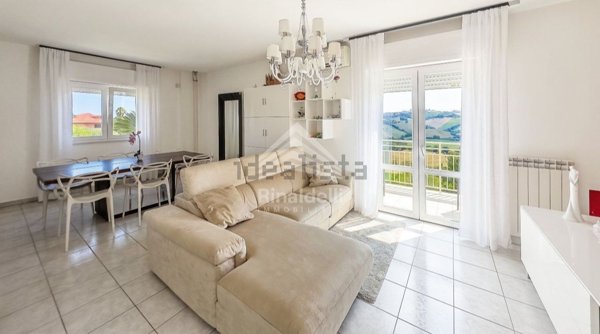 appartamento in vendita a Montegranaro in zona Santa Leandra
