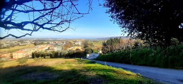 terreno in vendita a Montegranaro