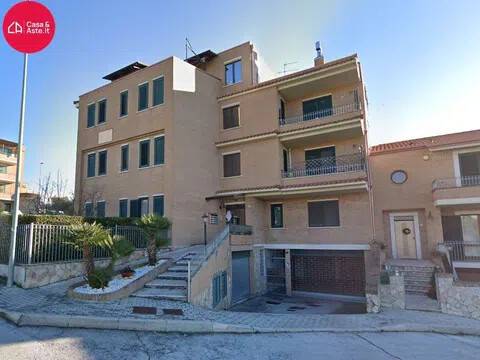 appartamento in vendita a Montegranaro in zona Santa Leandra