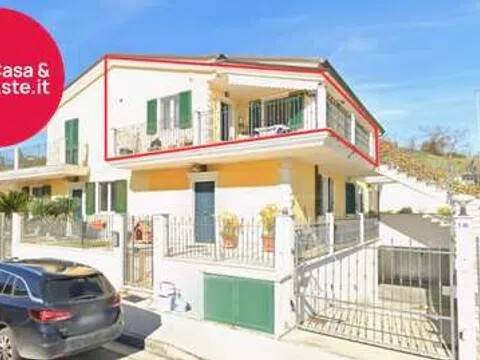 appartamento in vendita a Montegranaro in zona Santa Leandra