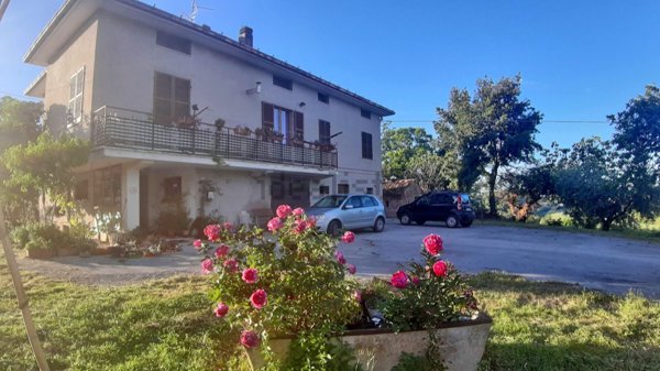 casa indipendente in vendita a Monteleone di Fermo