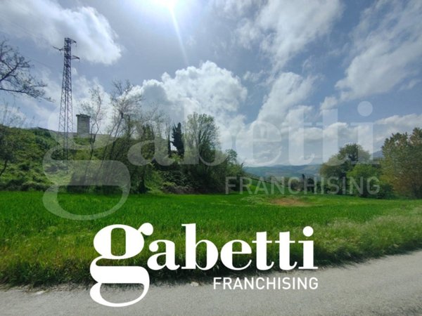 terreno agricolo in vendita a Monteleone di Fermo