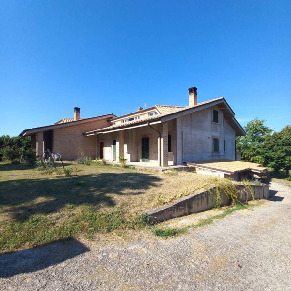 casa indipendente in vendita a Monteleone di Fermo