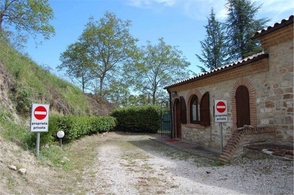 casa indipendente in vendita a Montelparo