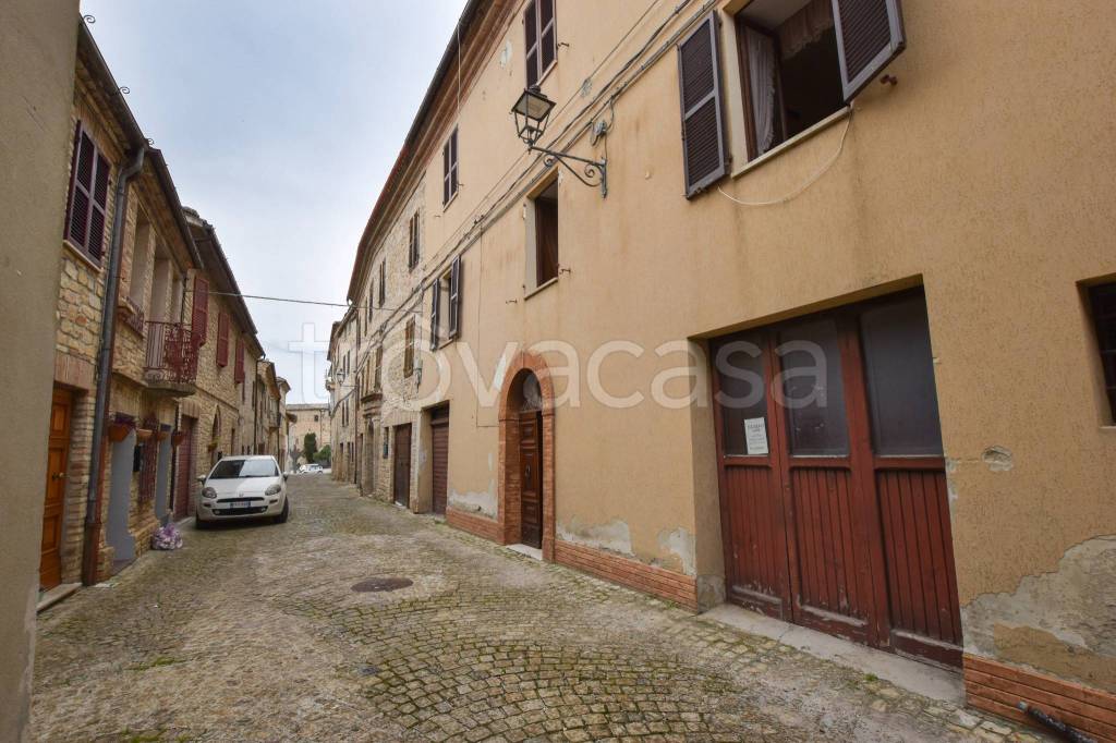 casa indipendente in vendita a Montelparo
