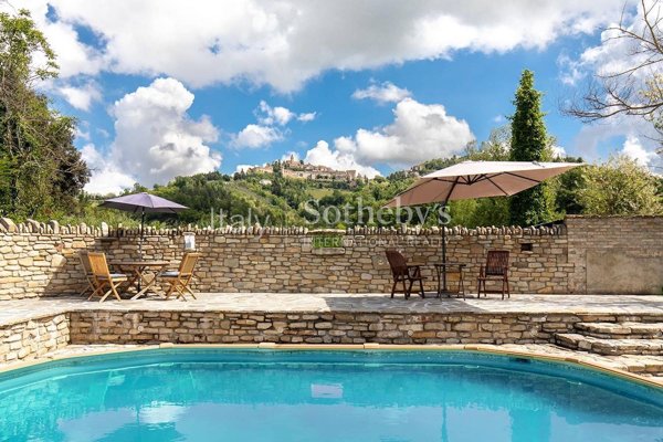casa indipendente in vendita a Montelparo