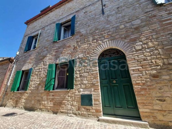casa indipendente in vendita a Montelparo