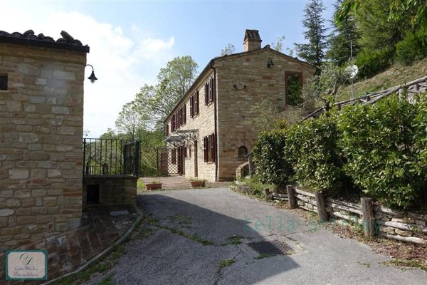 casale in vendita a Montelparo