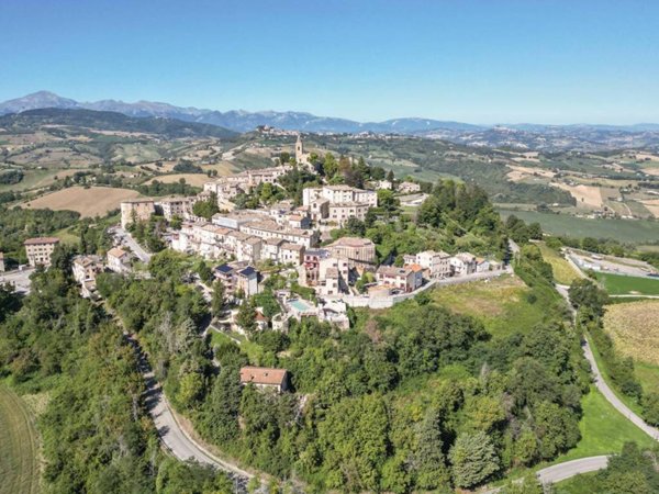 negozio in vendita a Montelparo