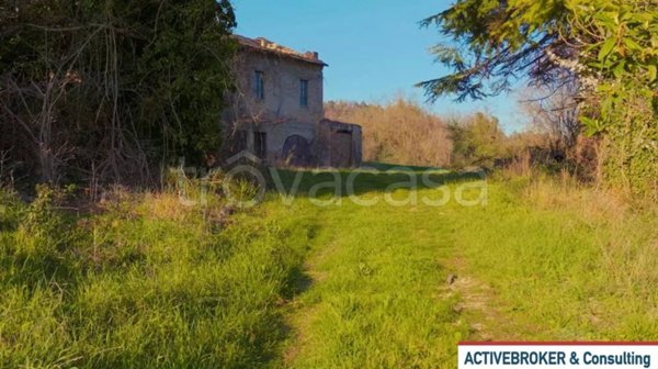 casa indipendente in vendita a Montelparo