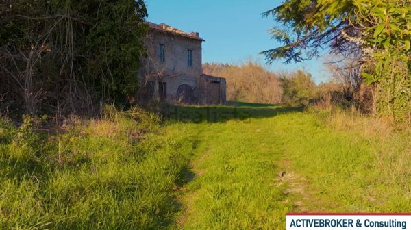 casale in vendita a Montelparo