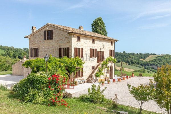 casale in vendita a Montelparo