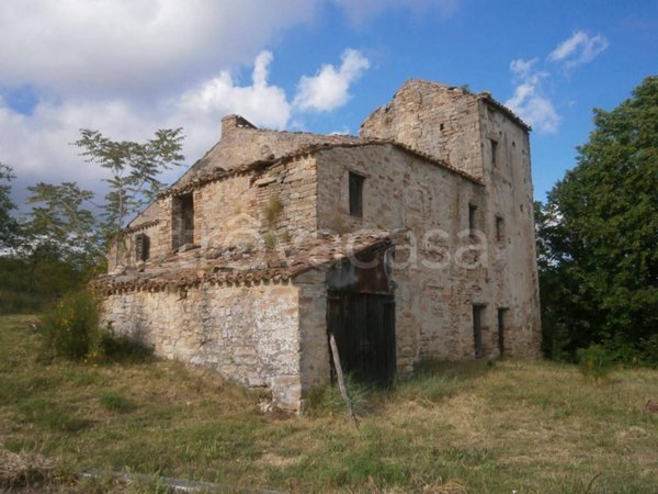 casa indipendente in vendita a Montelparo