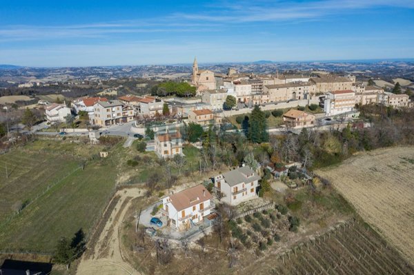 casa indipendente in vendita a Monte Rinaldo