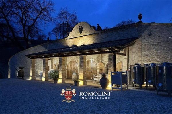 casa indipendente in vendita a Monte Rinaldo