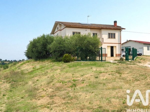 casa indipendente in vendita a Monte Rinaldo