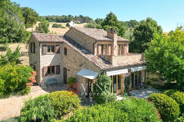 casa indipendente in vendita a Monte Rinaldo