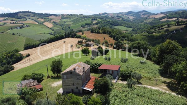casa indipendente in vendita a Monte Rinaldo