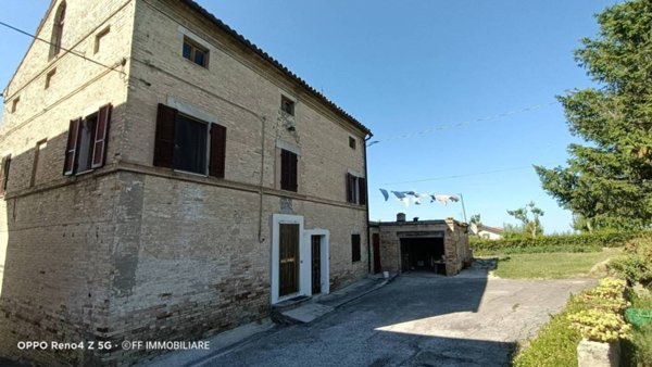 casa indipendente in vendita a Monterubbiano