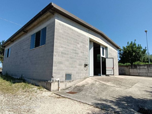 intera palazzina in vendita a Monterubbiano