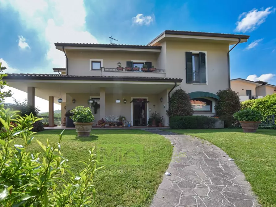 casa indipendente in vendita a Monterubbiano in zona Rubbianello