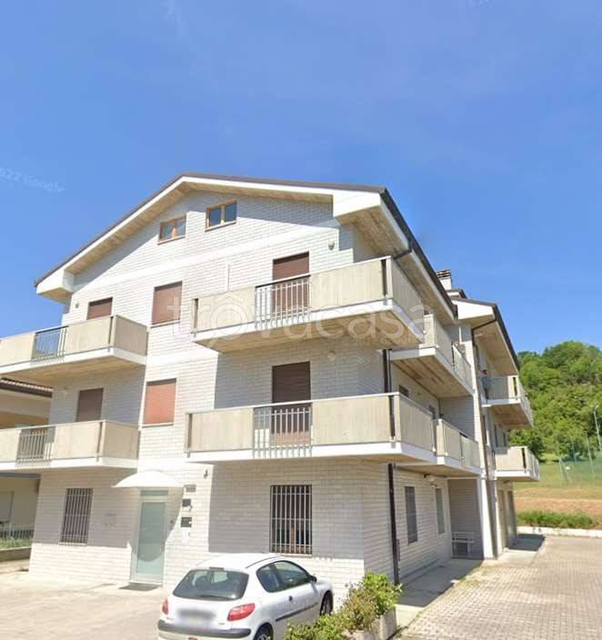 appartamento in vendita a Monterubbiano in zona Rubbianello