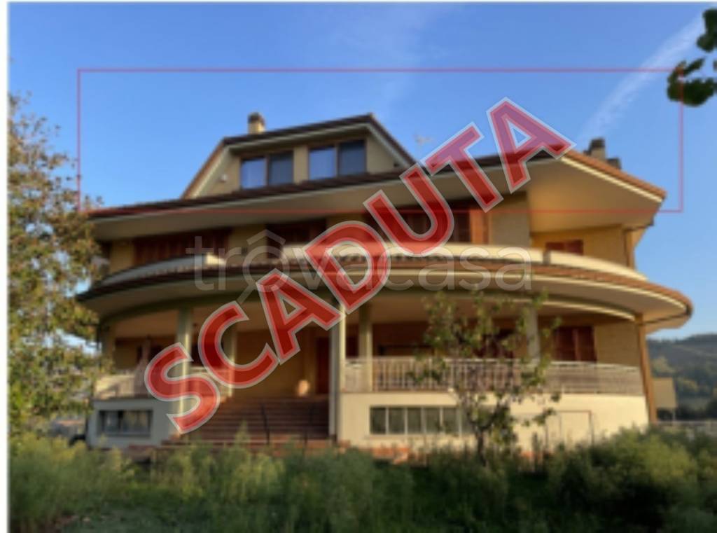 negozio in vendita a Monterubbiano