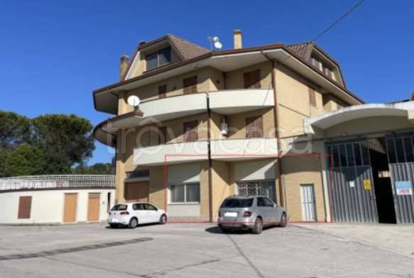 casa indipendente in vendita a Monterubbiano