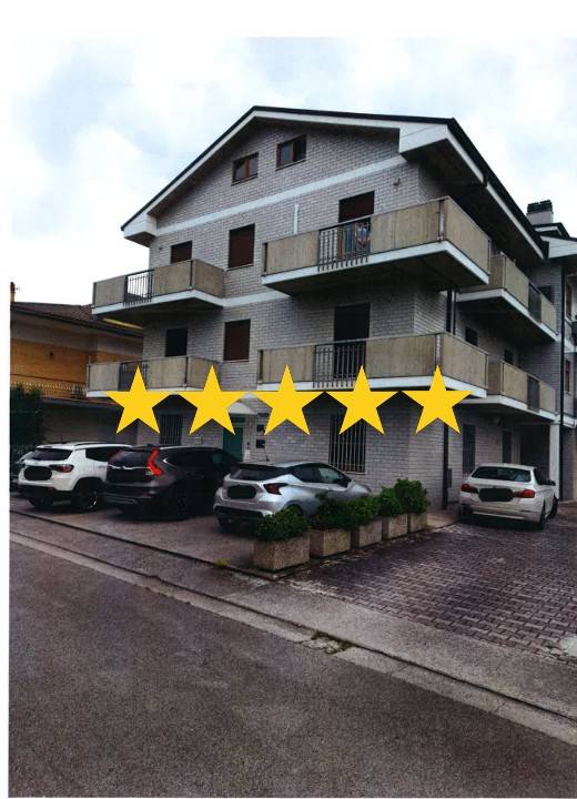 appartamento in vendita a Monterubbiano in zona Rubbianello
